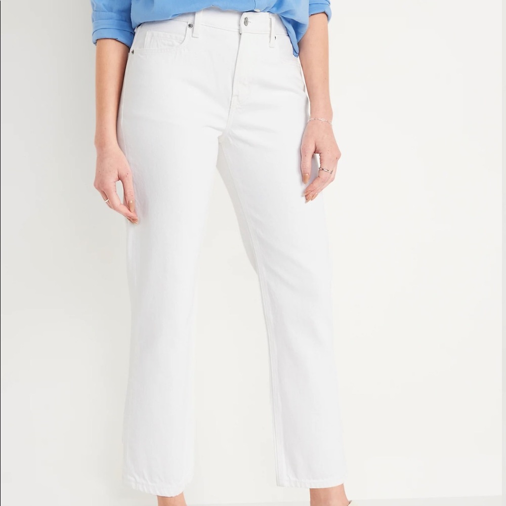 Old navy straight leg white jeans. Size 8